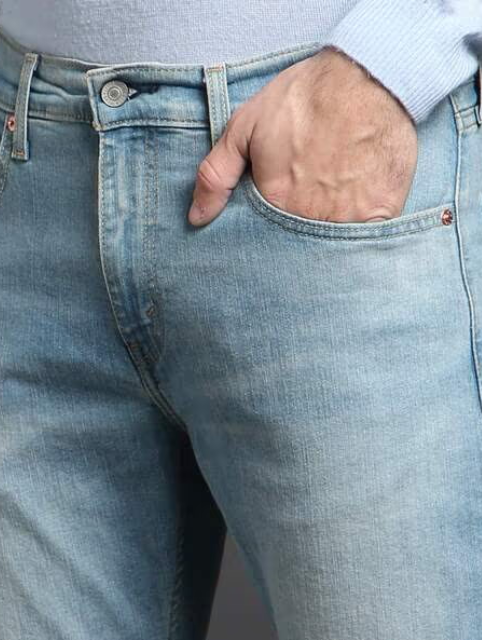 Men 512 Mid-Wash Slim Tapered Fit Jeans - Image 5